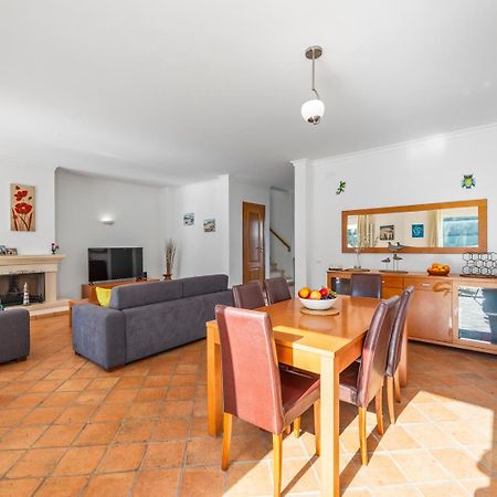 Pine Haven Apartment Faro Luaran gambar